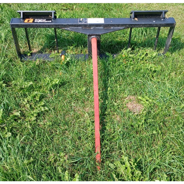 SKID STEER MOUNT BALE SPEAR 