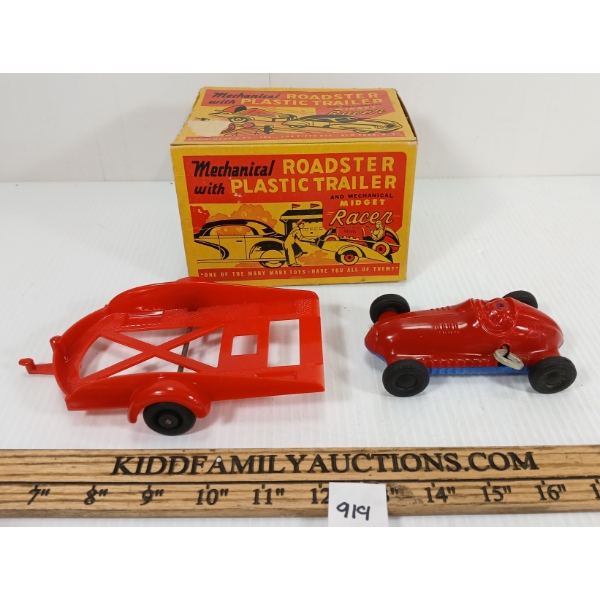 MARX ROADSTER W/ PLASTIC TRAILER
