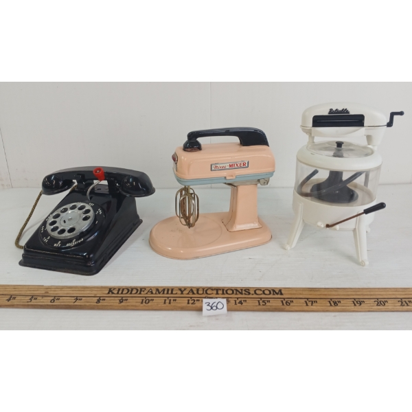 LOT OF 3 - RELIABLE WASHER, MIXEE-MIXER & TALKING PHONE TOYS