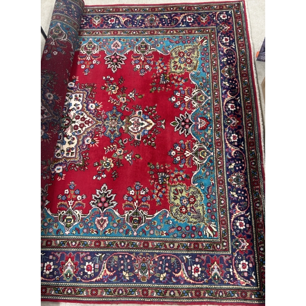 PERSIAN STYLE WOOL RUG
