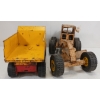 Image 8 : LOT OF 2 - TONKA PRESSED STEEL XR-101 DUMP TRUCK & ROAD GRADER