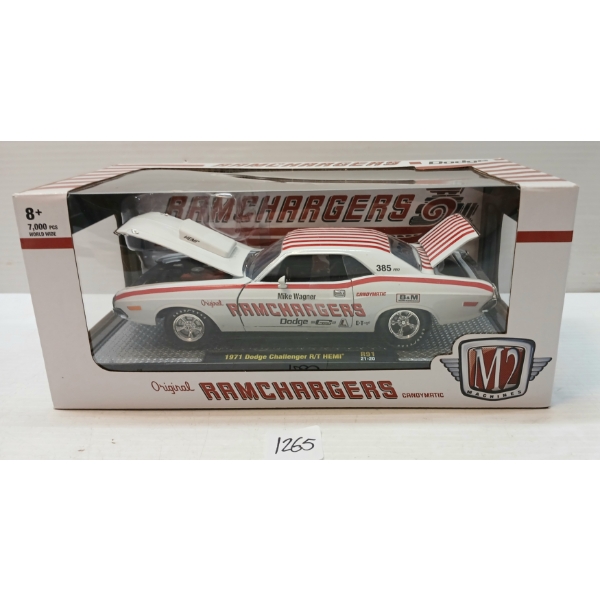 M2 RAMCHARGERS 1971 CHALLENGER R/T HEMI DIECAST MODEL