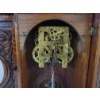 Image 5 : 1911 NEW HAVEN GINGERBREAD "MERCHANT'S LINE" 8 DAY CLOCK
