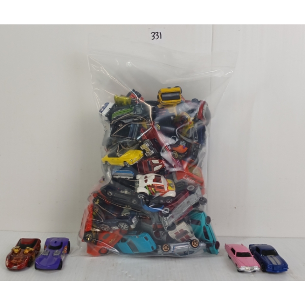 QTY OF MISC DIECAST HOT WHEELS VEHICLES