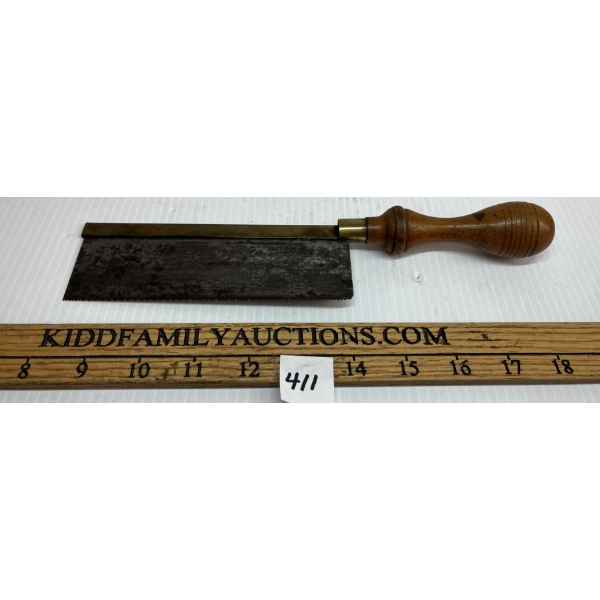 ENGLISH STEEL / BEECH SAW W/ BRASS BACK