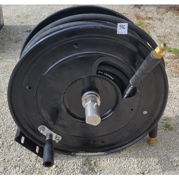 PROJECT 3/8" PRESSURE WASHER HOSE ON WHEEL