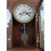 Image 5 : INGRAHAM CO. MANTLE CLOCK W/ KEY & PENDULUM
