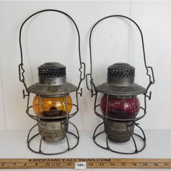 LOT OF 2 - CNR RAILWAY LANTERNS 