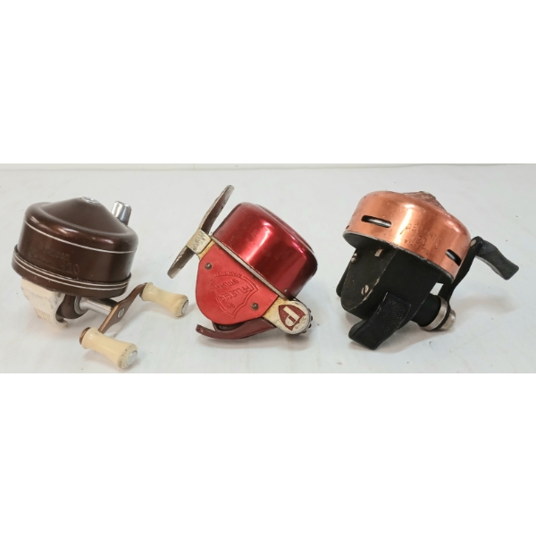 LOT OF 3 - FISHING REELS - BRONSON CLASSIC 920, ABU-MATIC 120 & PFLLIEGER SATURN 84