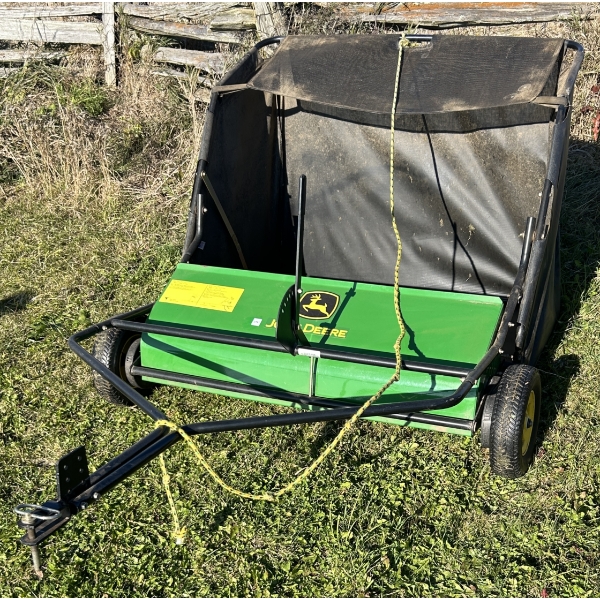 JD LAWN SWEEPER - 42 INCH