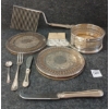 JOB LOT - MISC SERVING WARE - INCL BUTTER KNIFE, TRIVETS, ETC