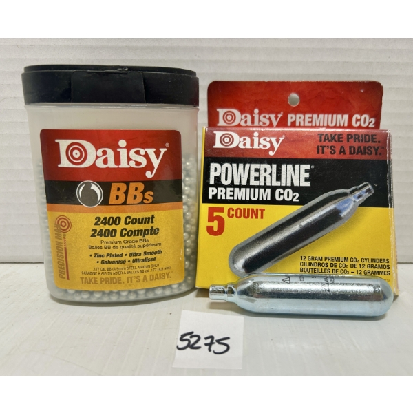 PELLETS: APPROX 2200X .177 CAL BB'S & 3X 12 G C02