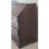 Image 3 : GEORGE III SLANT-FRONT WRITING BUREAU
