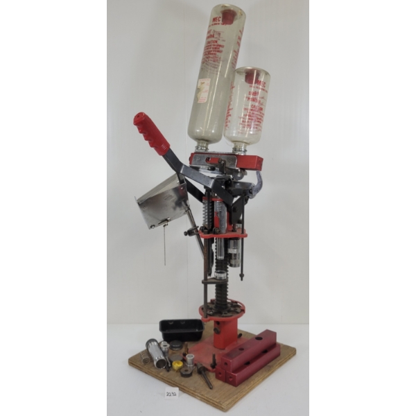 MEC 12GA RELOADING PRESS W/ ACCESSORIES
