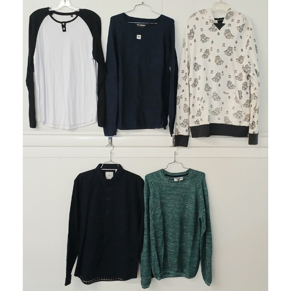 LOT OF 5 - MEN'S LIFETIME & MINIMUM SWEATERS, HOODIE & BUTTON-UP SHIRT