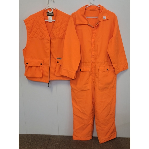 LOT OF 2 - HI-VIS VEST & COVERALLS - REMINGTON
