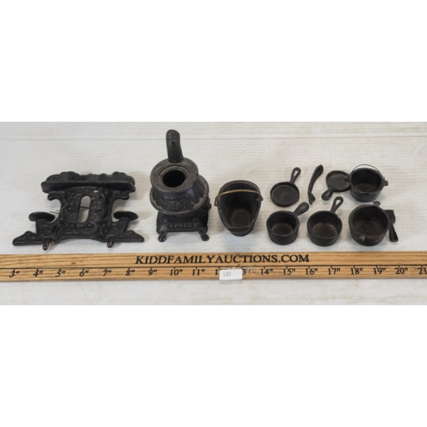 LOT OF 11 - CAST IRON SALESMAN SAMPLES - INCL POT BELLY STOVE, POTS, PANS, ETC
