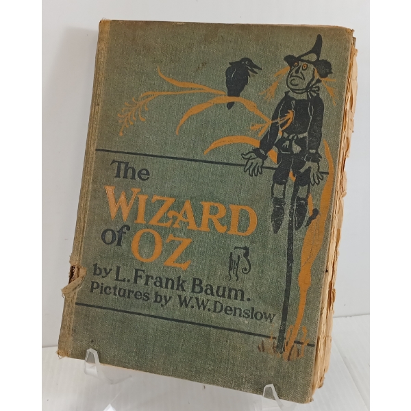 "THE WIZARD OF OZ" BY L. FRANK BAUM - HARDCOVER