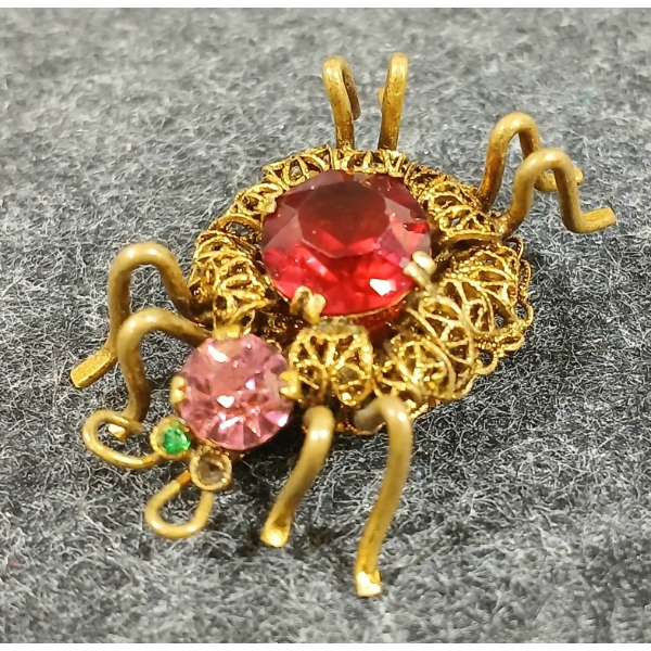 VICTORIAN STYLE SPIDER BROOCH