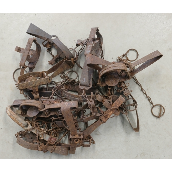 QTY OF VINTAGE METAL TRAPS