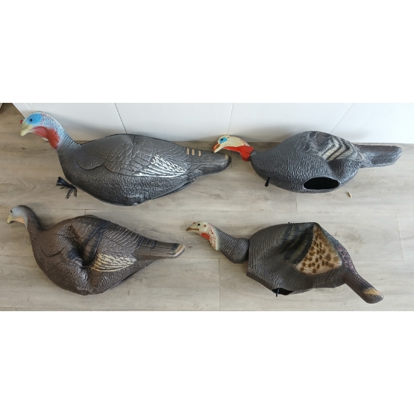 LOT OF 4 - PRIMOS TURKEY DECOYS 