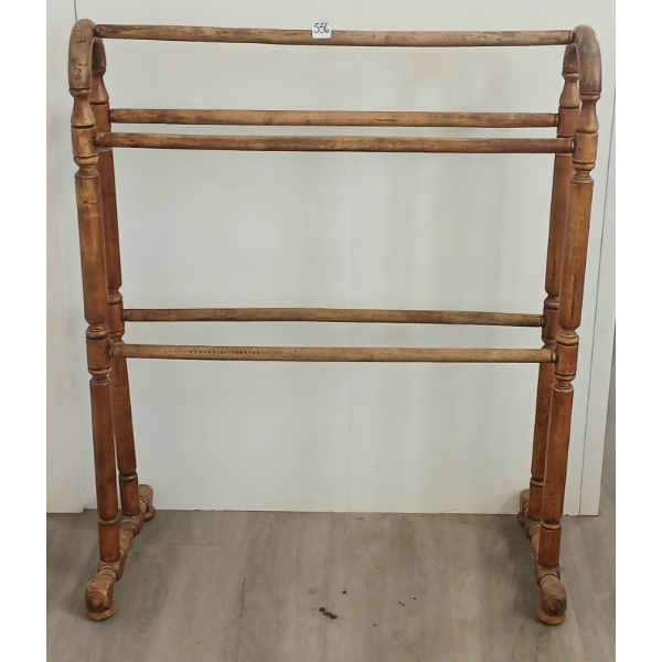 WORMY MAPLE QUILT RACK