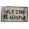 Image 4 : LOT OF 2 - BRITAINS SOLDIERS LEAD FIGURES - NO. 35 ROYAL MARINES & 1291 BAND OF ROYAL MARINES
