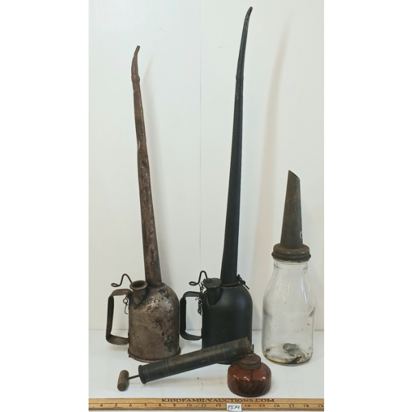 LOT OF 4 - CHAPIN SPRAYER, RAILROAD OILERS & GLASS QT OIL BOTTLE