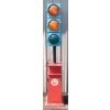 Image 3 : TRAFFIC LIGHT ON STAND