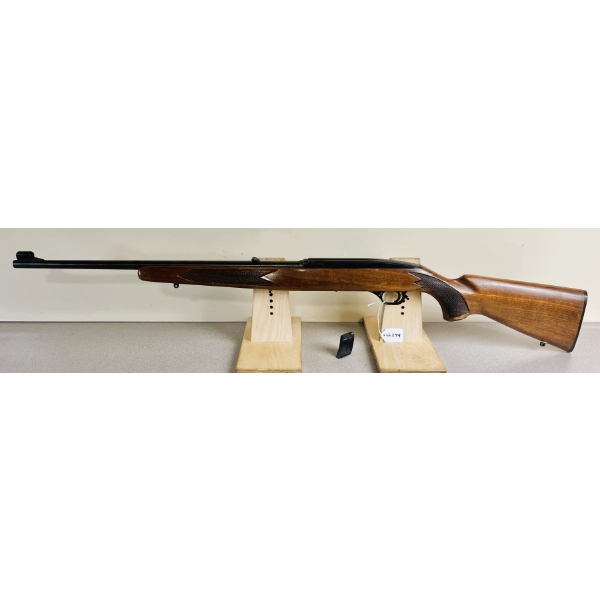 WINCHESTER MODEL 490 IN .22 LR 