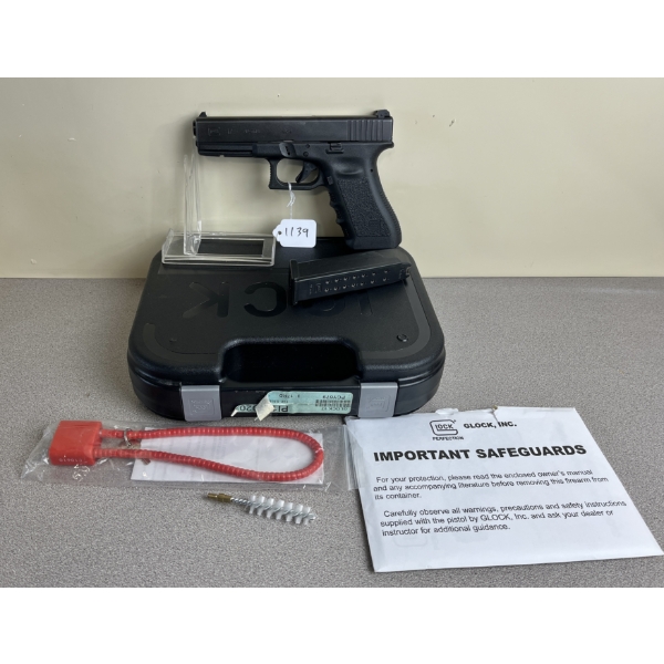 GLOCK MODEL 17 IN 9MM - RESTRICTED 