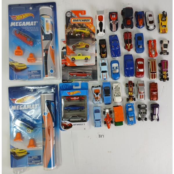 JOB LOT - DIECAST MODELS & MEGAMATS - INCL HOTWHEELS & MATCHBOX