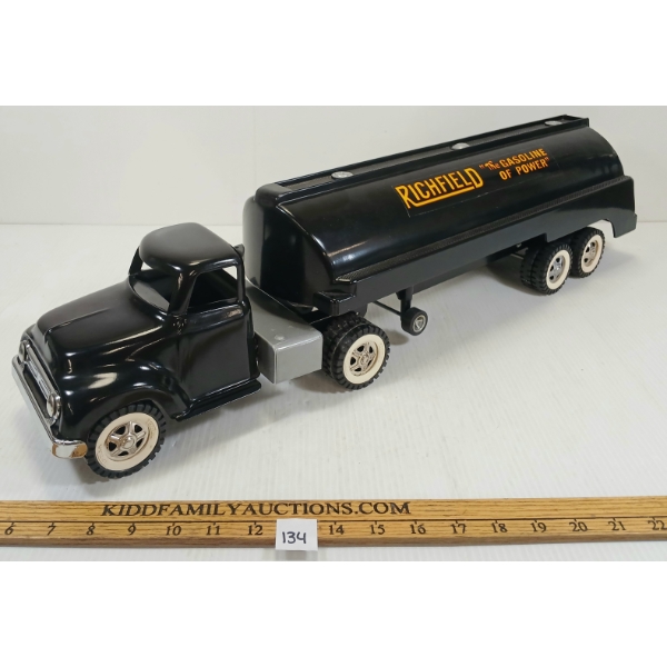TONKA TOYS PRESSED STEEL RICHFIELD GASOLINE TANKER