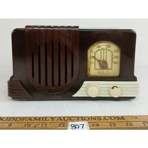 1930'S ADDISON ART-DECO CLOCK RADIO - WORKING CONDITION UNKNOWN
