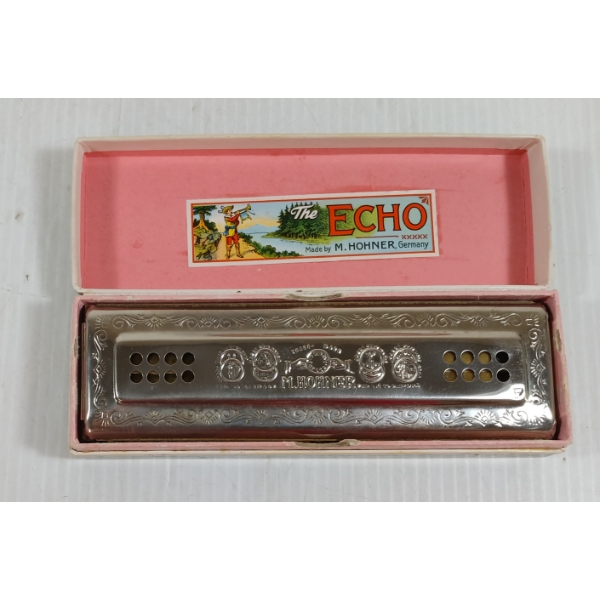 THE M. HONER ECHO HARP HARMONICA W/ BOX