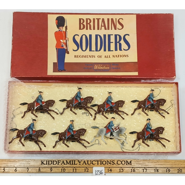 BRITAINS SOLDIERS LEAD FIGURES - NO. 2018 DANISH ARMY