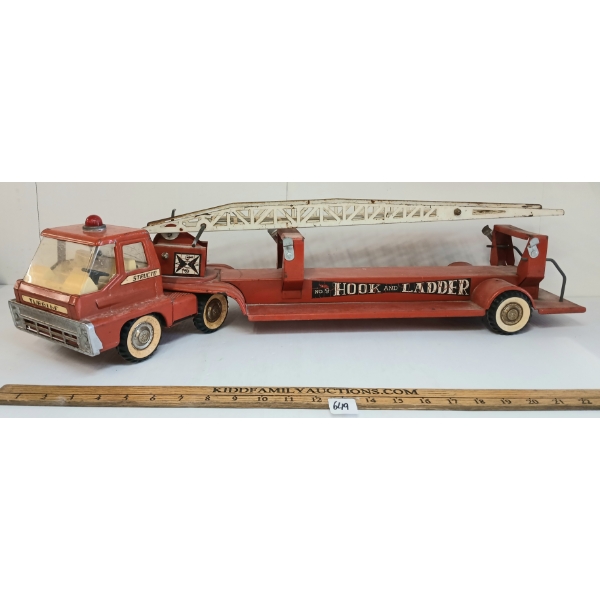 STRUCTO PRESSED STEEL NO. 9 HOOK & LADDER FIRE TRUCK