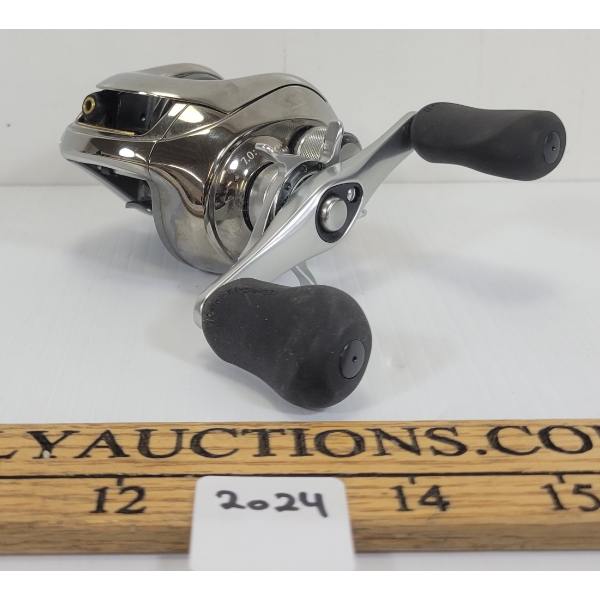 SHIMANO CALAIS 201DC FISHING REEL 
