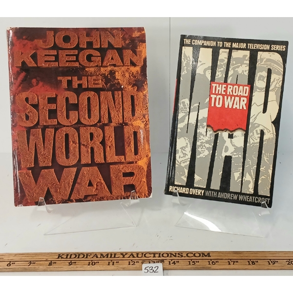 LOT OF 2 - "THE ROAD TO WAR" & "THE SECOND WORLD WAR" - PAPERBACK BOOKS