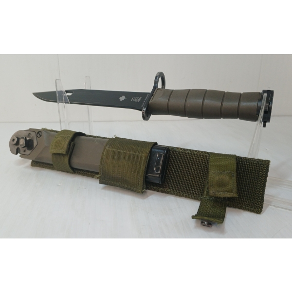 CDN MODEL 2000 BAYONET W/ SCABBARD & FROG
