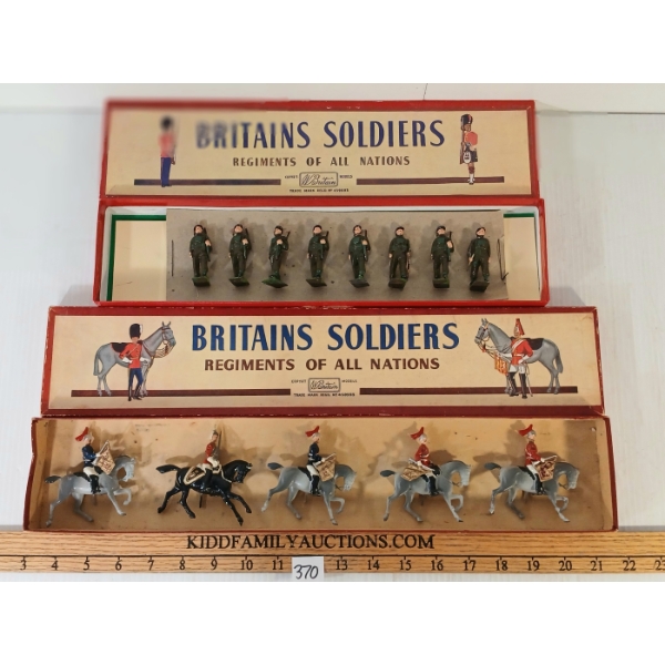 LOT OF 2 - BRITAINS SOLDIERS LEAD FIGURES - NO. 2 ROYAL HORSE GUARDS & 2010 AIRBORNE INFANTRY