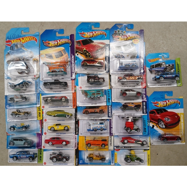 LOT OF 30 - HOTWHEELS / MATCHBOX - SKULL SHAKER, SWEET 16 II, ETC 