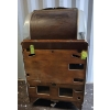 Image 4 : WURLITZER JUKEBOX ON CASTERS