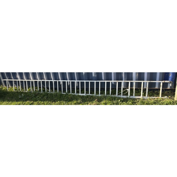 32 FT ALUM EXTENSION LADDER