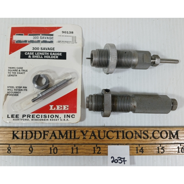 LOT OF 3 - HORNADY .300 SAV DIES & CASE LENGTH GAUGE / SHELL HOLDER