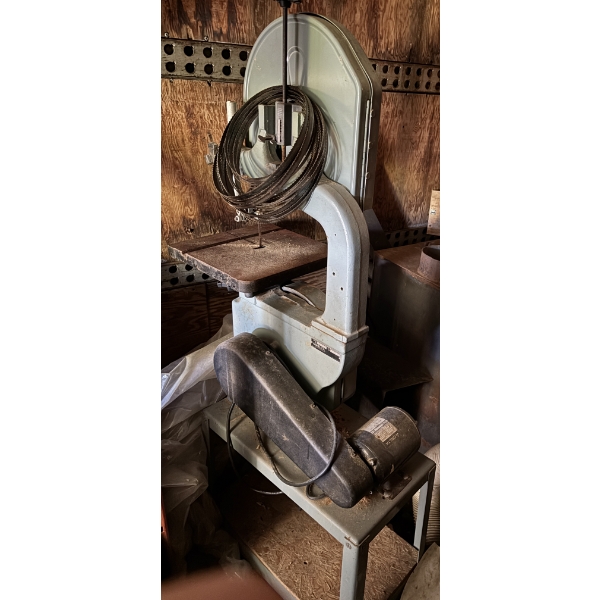DELTA BAND SAW W/ EXTRA BLADES