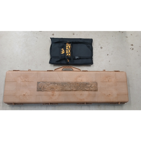 LOT OF 2 - HARD GUN CASE & RIVERS EDGE TREESTAND MAT