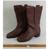 Image 3 : PAIR OF MEN'S SQUARE TOE BROWN LEATHER BOOTS
