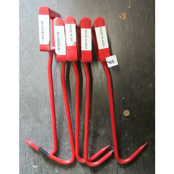 LOT OF 5 - D-HANDLE HAY HOOKS