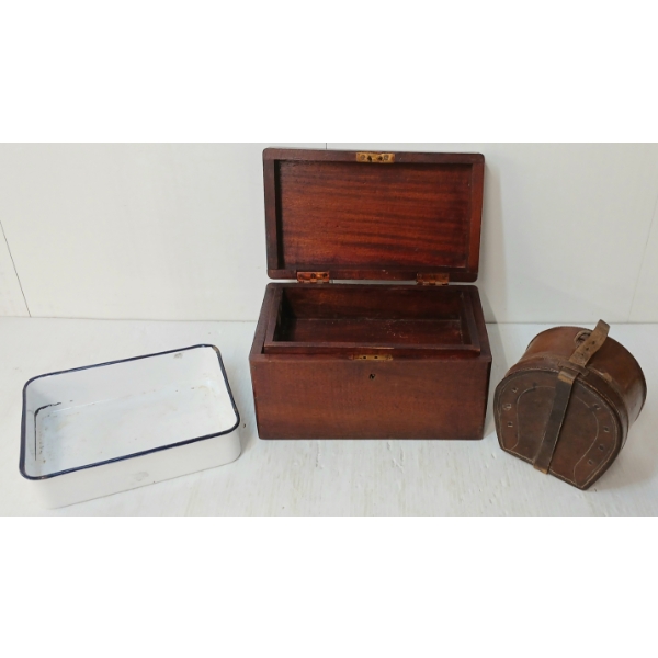 LOT OF 3 - LOCKING JEWELRY BOX, ENAMEL PAN & WILLIAM EVANS LEATHER HORSESHOE CASE